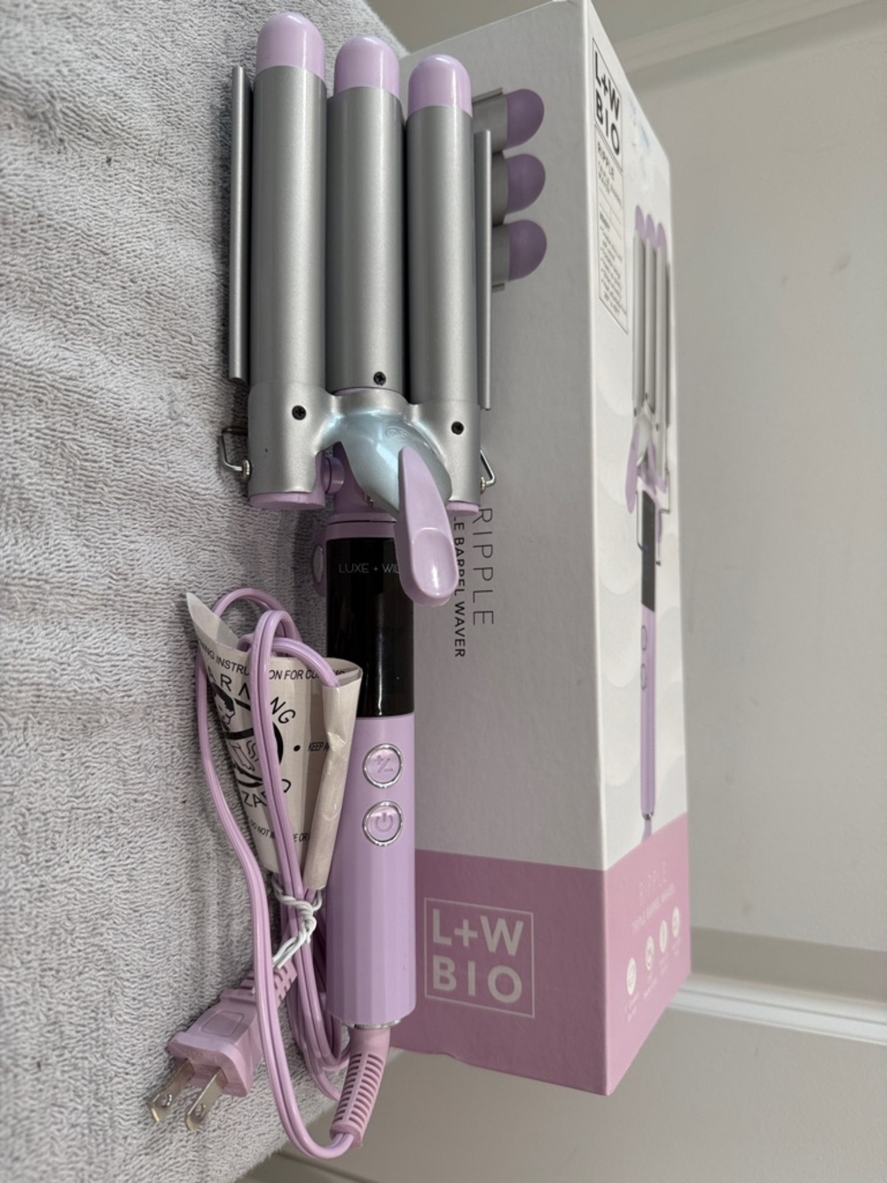 L+W BIO Ripple Triple Barrel Waver in Lilac
